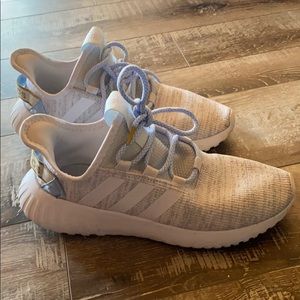 Adidas cloud foam size 8